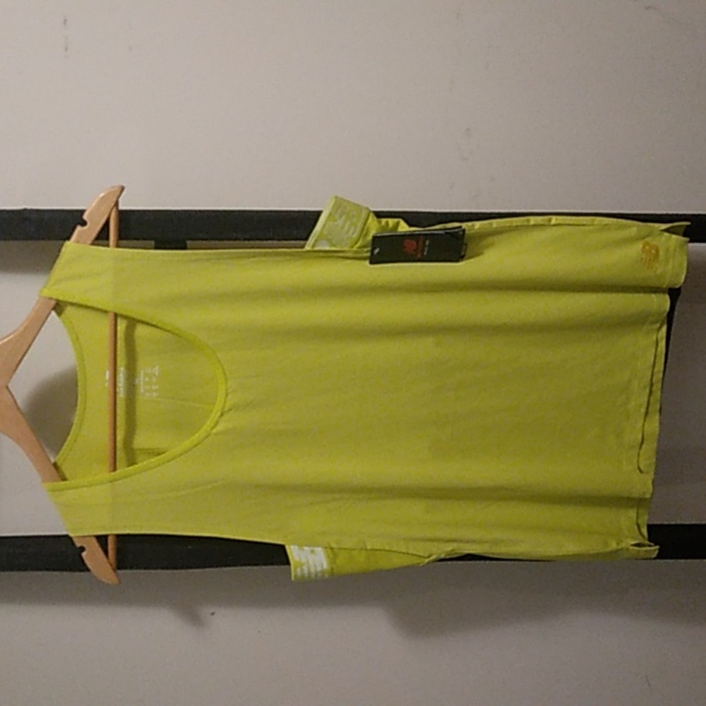 Women's New Balance Relentless Sweat Tank Top NWT